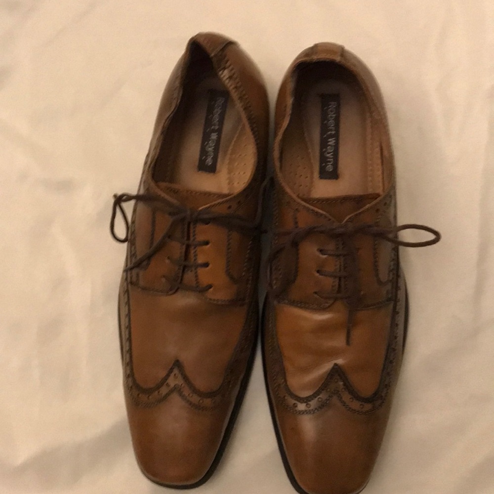 Robert Wayne Wing -Tip Brown Size 10